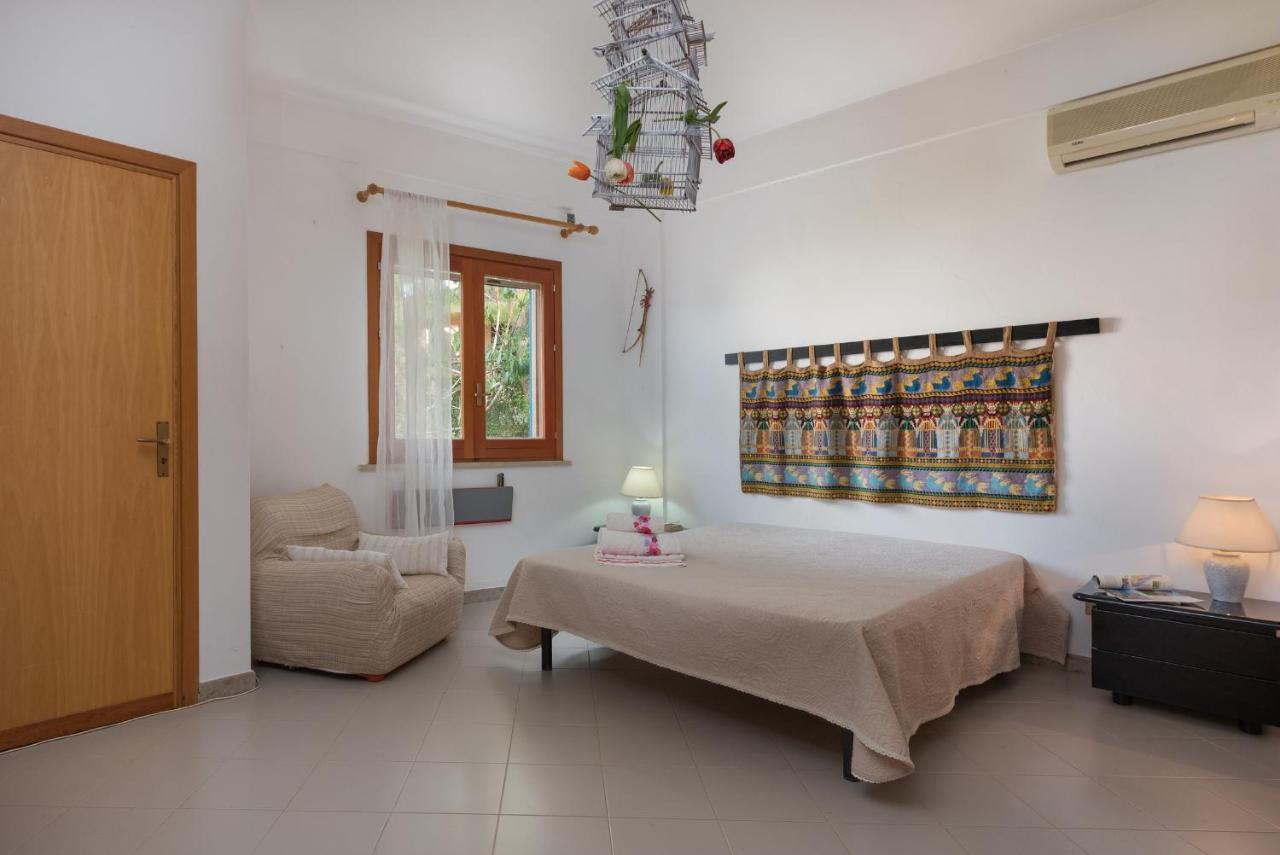 B&B Villa Il Carrubo San Vito Lo Capo Exterior photo